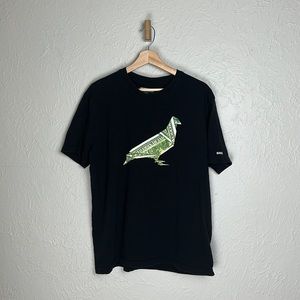 Staple tshirt